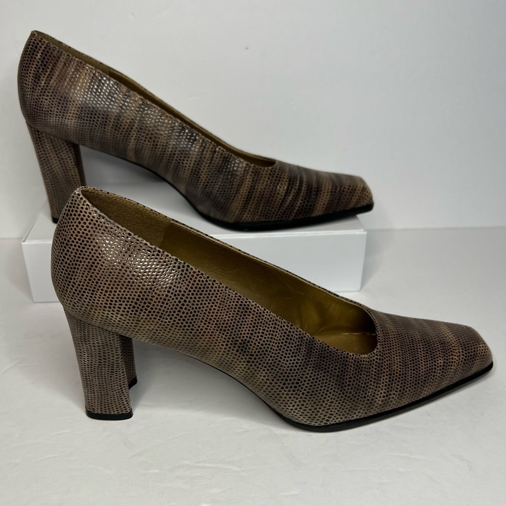 Stuart Weitzman brown leather faux snake block heel shoes women 10 (fits 8.5-9)